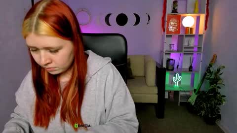 Lili online show from March 2026 01:14:02 PM