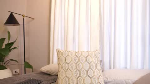 Snapshot of lili_cox chatting on March 2026 12:34:01 PM Lili online show from March 2026 12:34:01 PM