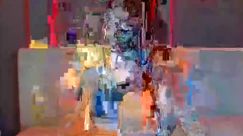 Lili  online show from April 2026 01:11:01 PM