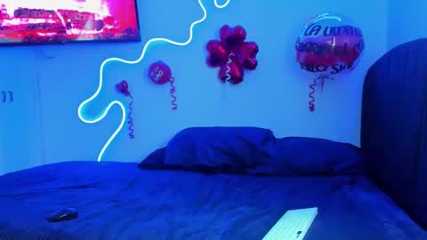 lili_evanss online show from February 2026 06:15:01 PM