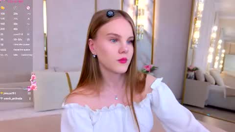 Snapshot of lili_lohan chatting on June 2026 05:10:01 AM lili_lohan online show from June 2026 05:10:01 AM