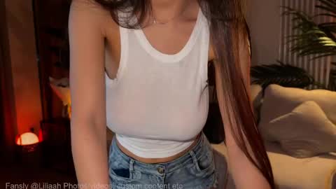 Snapshot of liliaah chatting on May 2026 10:37:02 PM Lili Nude ONLY Ticket or Fansly online show from May 2026 10:37:02 PM