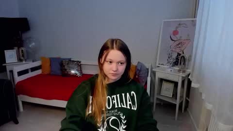 Snapshot of lilian_stars chatting on March 2026 01:06:02 PM Lilian online show from March 2026 01:06:02 PM