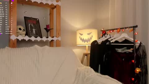 Anika online show from October 2025 11:03:01 AM