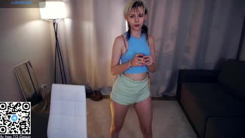 Lilian online show from September 2025 06:39:02 AM