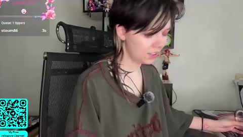 Snapshot of liliandaniels chatting on June 2026 07:11:01 AM Lilian online show from June 2026 07:11:01 AM