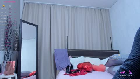 Lilian online show from February 2025 09:00:02 AM