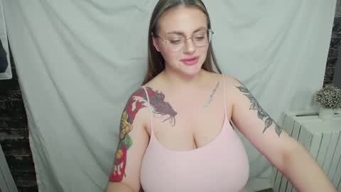 Lilia online show from January 2025 12:43:02 AM