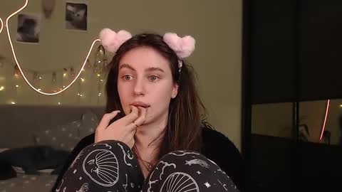 Lilu online show from October 2025 07:25:02 PM