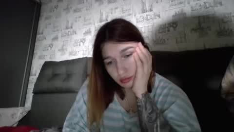 liliawoolf online show from November 2025 07:49:02 PM