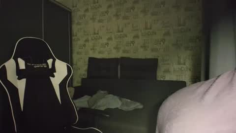 liliawoolf online show from January 2026 05:00:01 AM