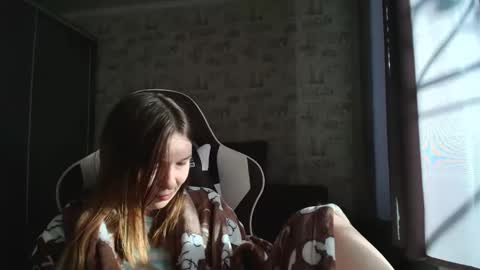 liliawoolf online show from March 2026 05:35:01 AM