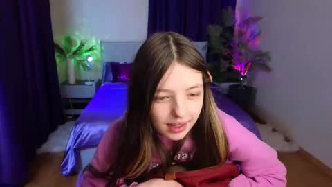 Lili Bakery online show from December 2024 09:13:01 PM