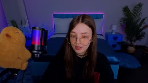 Lili Bakery online show from September 2025 03:50:02 AM