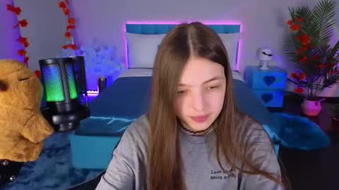 Lili Bakery online show from October 2025 12:41:02 AM