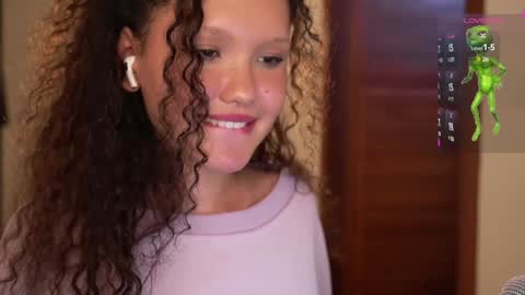 Lilica  online show from September 2025 10:58:02 AM