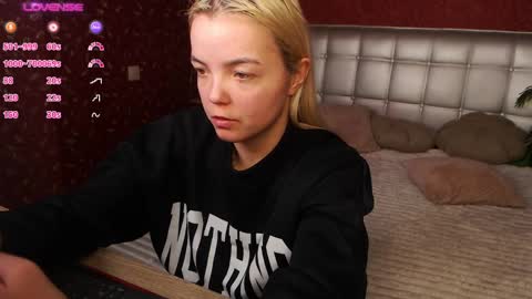 Lilie online show from February 2025 05:29:01 PM