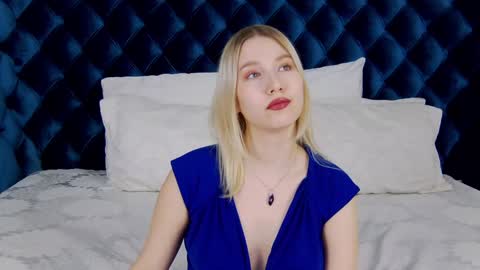 LiliLinn online show from January 2025 08:10:01 AM