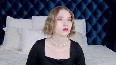 LiliLinn online show from January 2025 04:47:01 AM