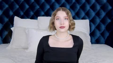 LiliLinn online show from January 2025 09:16:02 AM