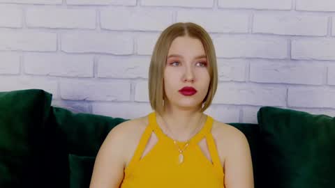 LiliLinn online show from February 2025 05:07:02 AM