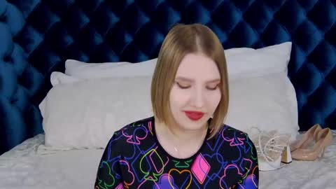 LiliLinn online show from February 2025 12:29:02 PM