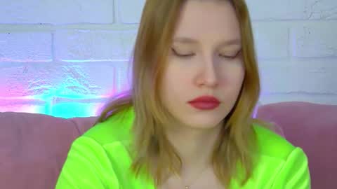 LiliLinn online show from March 2026 05:11:01 AM