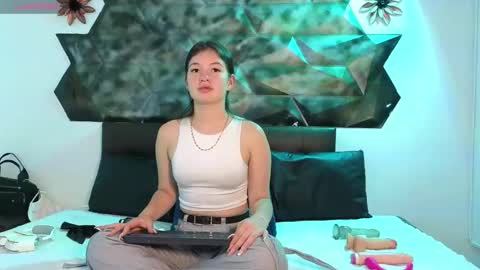 lilimini online show from January 2025 07:07:02 PM