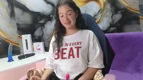 lilimini online show from February 2026 08:02:02 PM