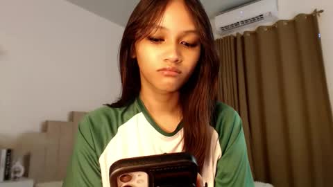 Snapshot of lilit_sensual chatting on October 2025 04:57:02 AM Chloe online show from October 2025 04:57:02 AM