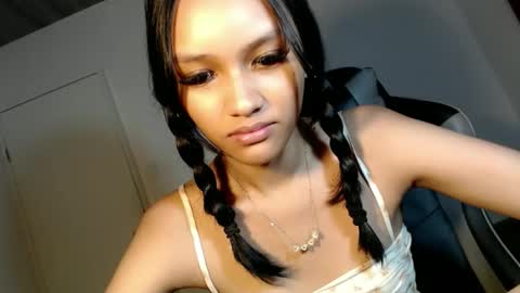 Snapshot of lilit_sensual chatting on February 2026 01:51:01 PM Chloe online show from February 2026 01:51:01 PM