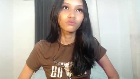 Snapshot of lilit_sensual chatting on March 2026 03:40:02 PM Chloe online show from March 2026 03:40:02 PM