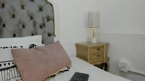Snapshot of lilith_111 chatting on May 2026 08:05:01 PM lilith 111 online show from May 2026 08:05:01 PM