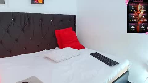 Lilith online show from October 2025 10:02:01 AM