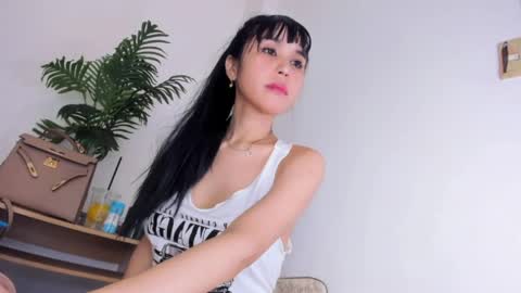 Snapshot of lilith_forger chatting on May 2026 04:43:01 AM forger online show from May 2026 04:43:01 AM
