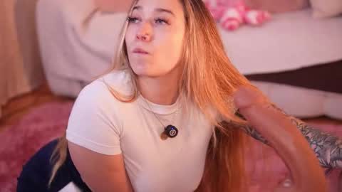 Lilith Gray online show from December 2025 03:44:02 AM