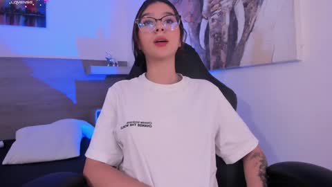 lilith_sage_ online show from January 2025 06:14:01 PM