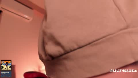 lilith_sage_ online show from December 2025 12:01:02 PM