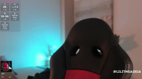 lilith_sage_ online show from December 2025 11:51:01 AM