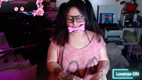 Snapshot of lilith_tyler chatting on November 2025 05:28:02 AM lilith_tyler online show from November 2025 05:28:02 AM