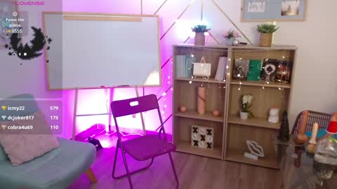 LILITH 200 LIKES   Thursday Clown Costume M online show from January 2025 04:13:01 AM