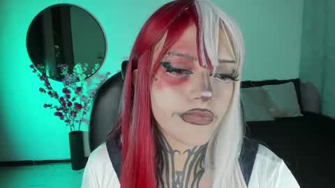 Lilith online show from September 2025 04:05:02 AM