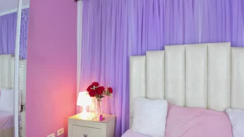 Lilith  online show from January 2025 10:39:01 AM