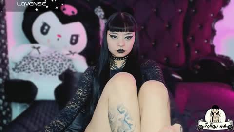 Snapshot of lilithmoon666 chatting on November 2025 12:10:01 AM online show from November 2025 12:10:01 AM