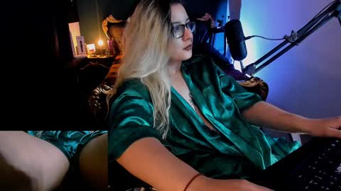 lilithmystic01 online show from January 2025 11:56:01 AM