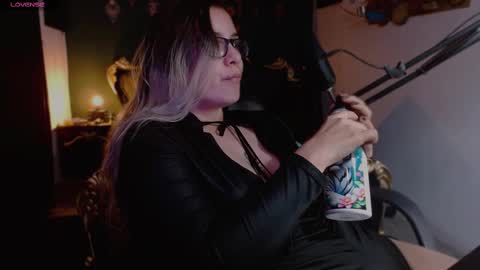 lilithmystic01 online show from February 2025 06:38:01 PM