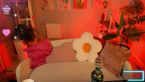 Snapshot of lilithnelson chatting on October 2025 06:49:02 PM LilithNelson online show from October 2025 06:49:02 PM