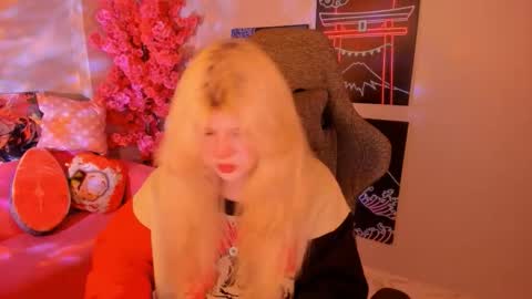 Snapshot of lilithnelson chatting on October 2025 06:39:02 PM LilithNelson online show from October 2025 06:39:02 PM