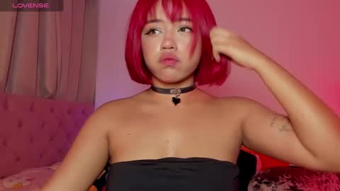 Snapshot of lilithrose_2 chatting on February 2025 06:10:02 AM lilithrose_2 online show from February 2025 06:10:02 AM