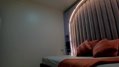 lilithsmith__ online show from September 2025 11:36:02 AM